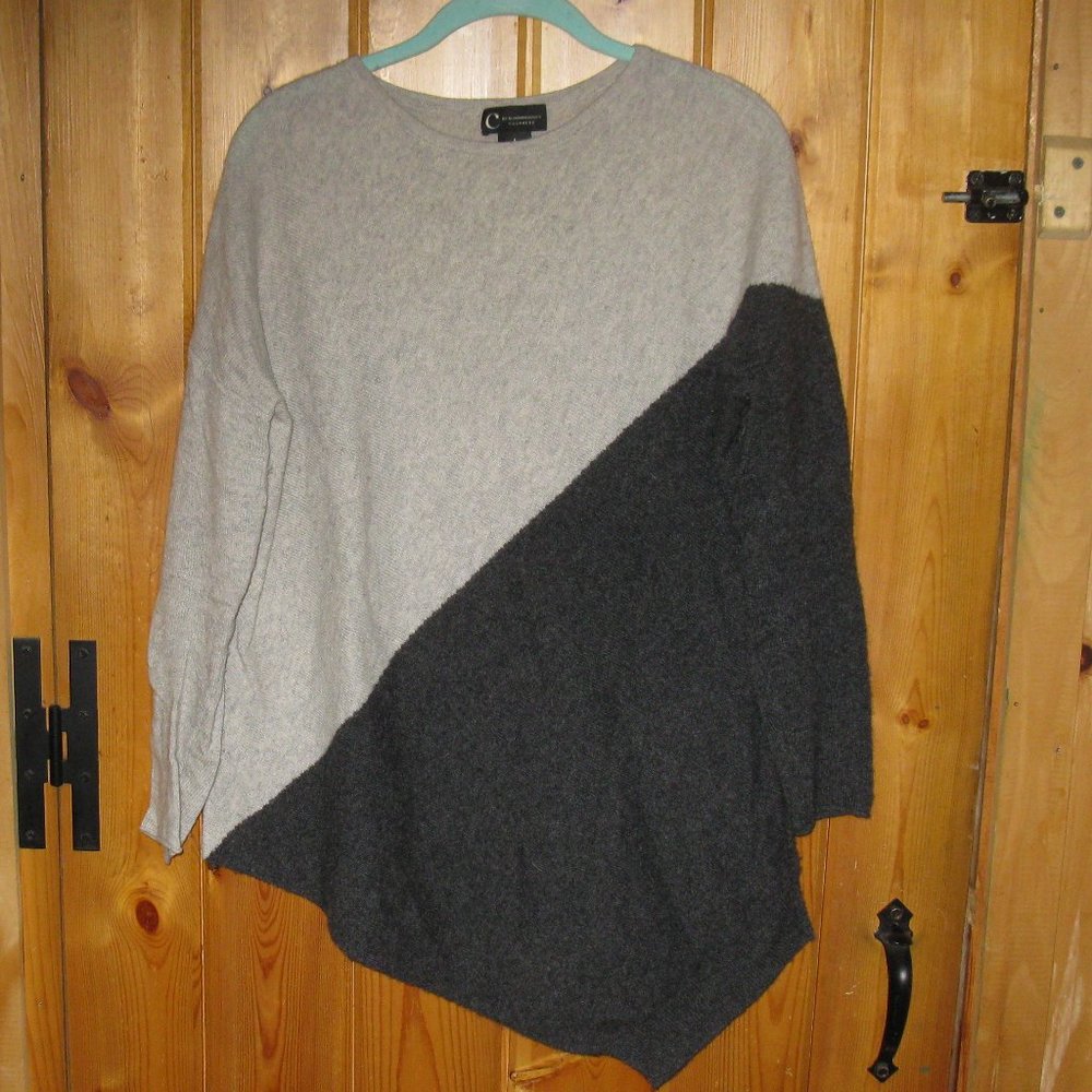 C by Bloomingdale's 100% cashmire sweater